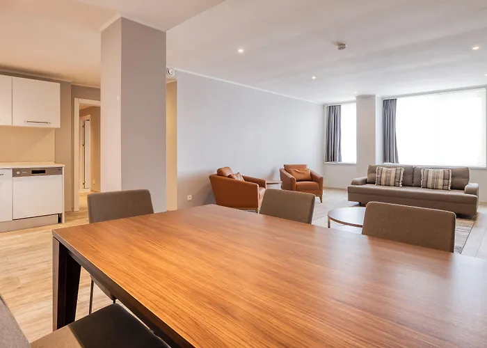 Апартаменты Smartflats - Midi 33 *