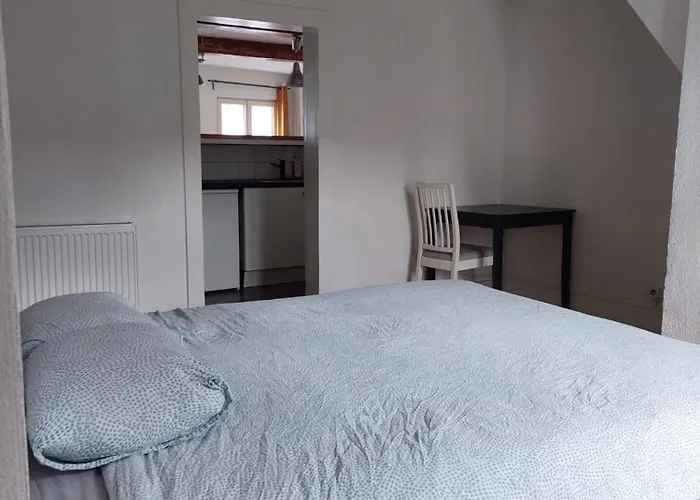 Typical Flat Grand Place * 布鲁塞尔