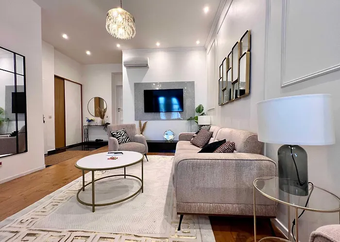 Διαμέρισμα Cosy Family For Up To 9 Guests Near Midi Station