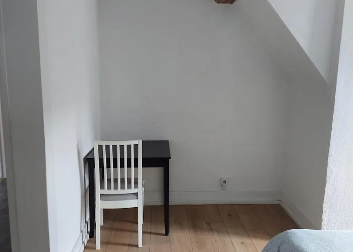 Typical Flat Grand Place 公寓