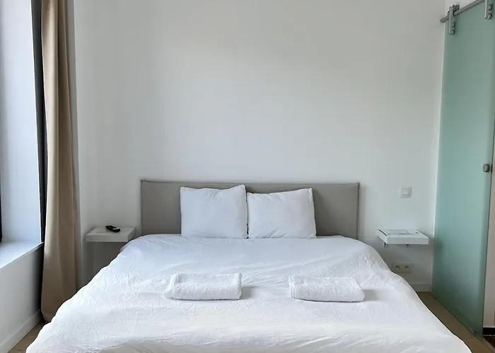 Apartment Chic & Bright Near Montgomery Brüssel