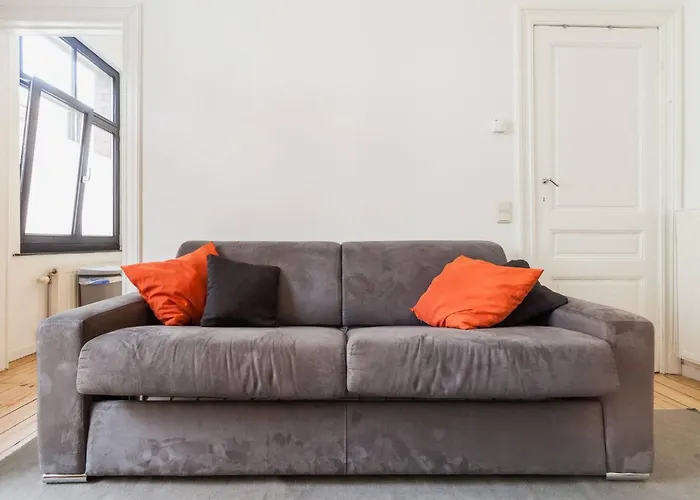 1 Bedroom W Kitchen And Bathroom In Trendy St Gilles Διαμέρισμα *