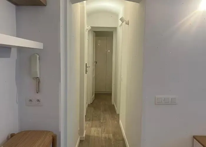 Large 3-bedroom In Apartman Brüsszel