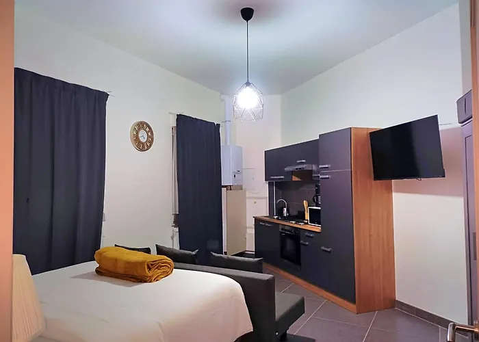 La Perla Louise Rdc Apartment *