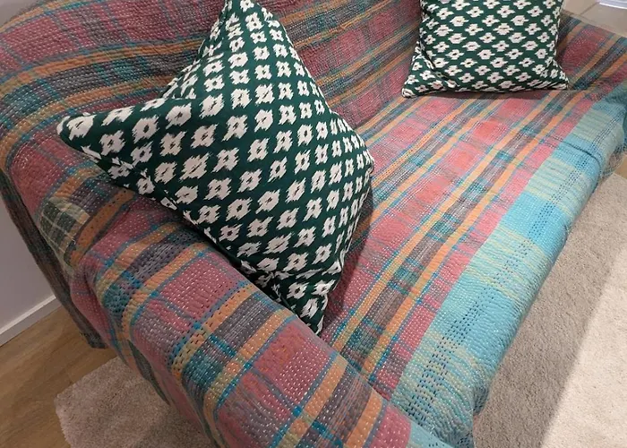 Cozy Nest Basement St Gilles