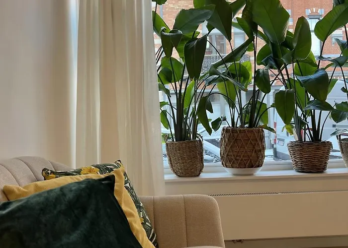 Modern & Elegant Near Montgomery * Брюссель