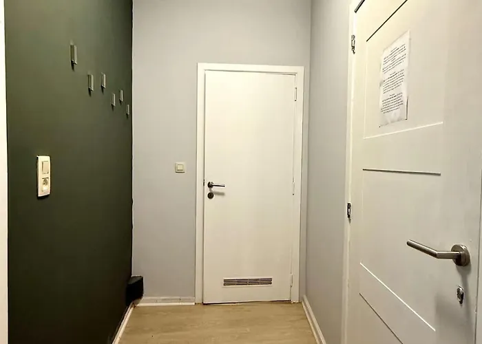 Appartamento 3 Min To The Grand-place 6 Min To Manneken Pis & Sleeps 6 *