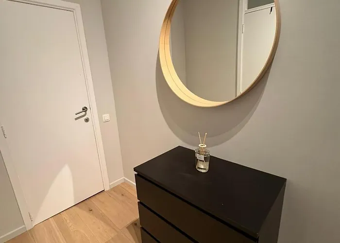 Quiet Near European District *