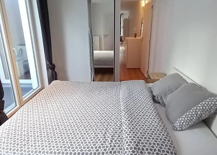 Charming At Heart Of Brussels-marolles