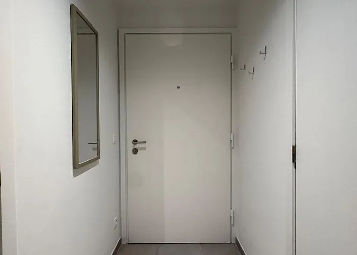 Residentiel A Tour Et Taxi *