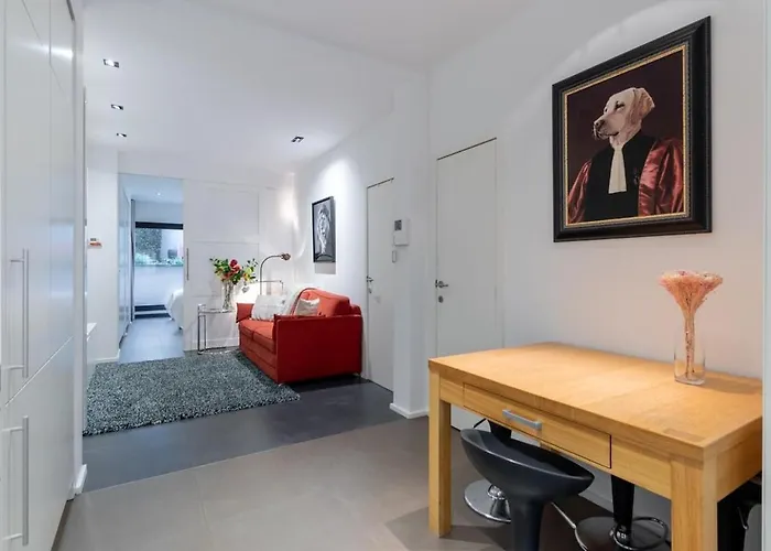 Apartment Luxury Deluxe Garden In Centre Brussels