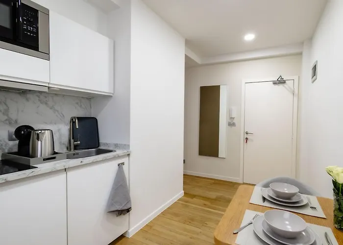 아파트 Cozy - Downtown - 2 Min From Metro - 201