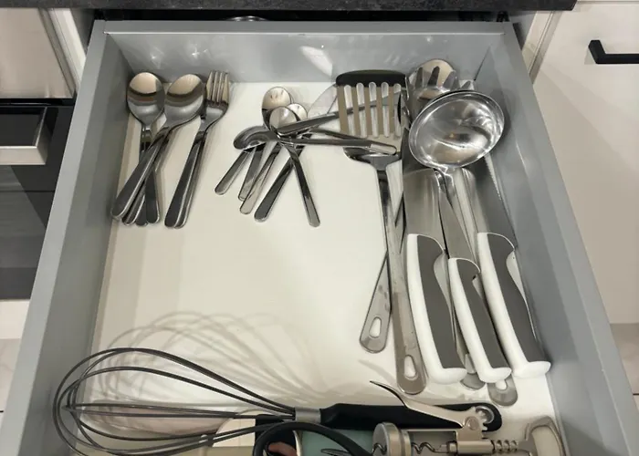 Modern 1br And Sofa Bed Near Airport