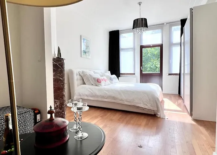 Apartamento Chic Heart Of The With Balcony