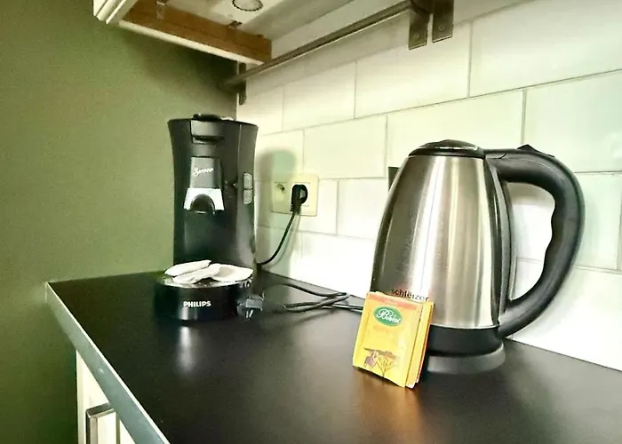 3 Min To The Grand-place 6 Min To Manneken Pis & Sleeps 6 *