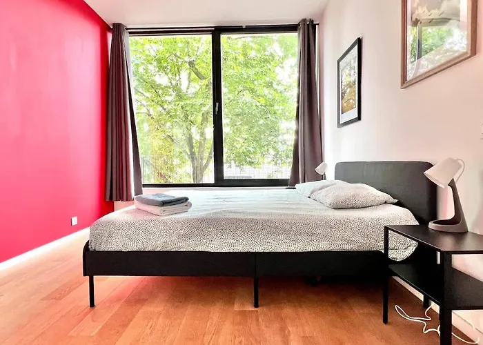 Bright Modern Loft In For 4 公寓 *