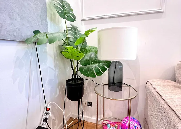 Διαμέρισμα Cosy Family For Up To 9 Guests Near Midi Station Βρυξέλλες