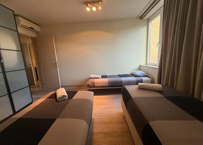 With 2 Bedrooms - Sleeps 6 شقة بروكسل