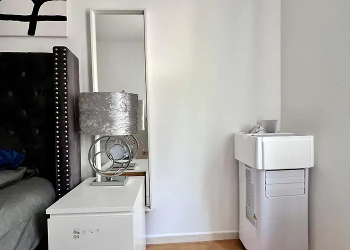 Διαμέρισμα Cosy Family For Up To 9 Guests Near Midi Station Βρυξέλλες