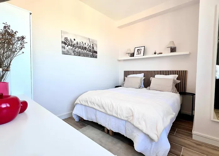 Lovely - Heart Of For 2 View Over The