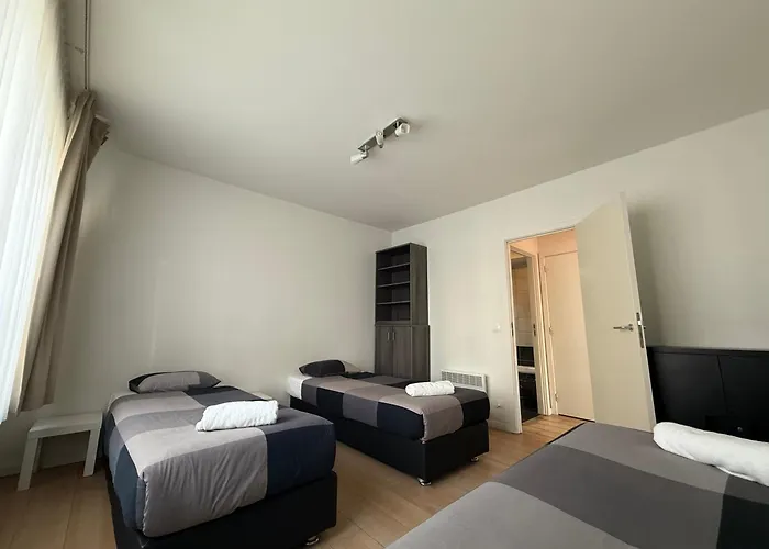 Stunning With 2 Bedrooms - Sleeps 6 Bryssel