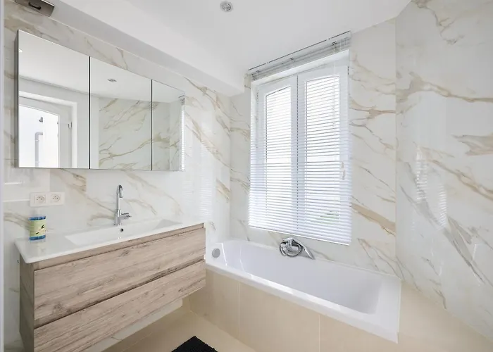 Toison D'or & Saunna 2