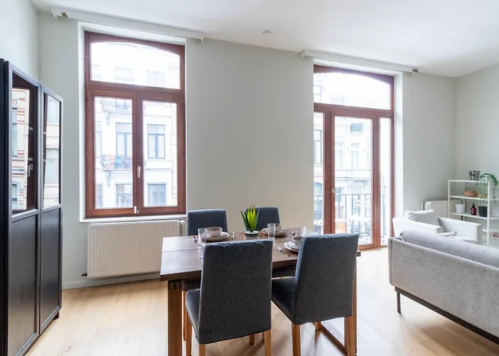 Quiet Near European District Daire Brüksel