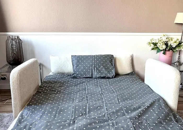 Lovely - Heart Of For 2 View Over The * بروكسل