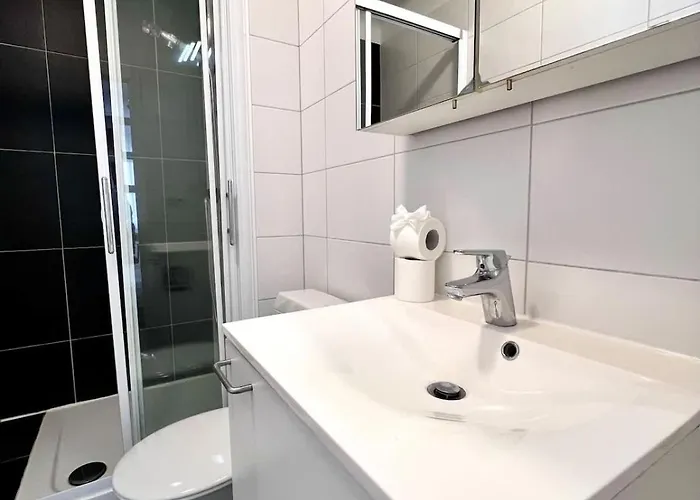 Stunning 2 Min From Grand Place Apartment