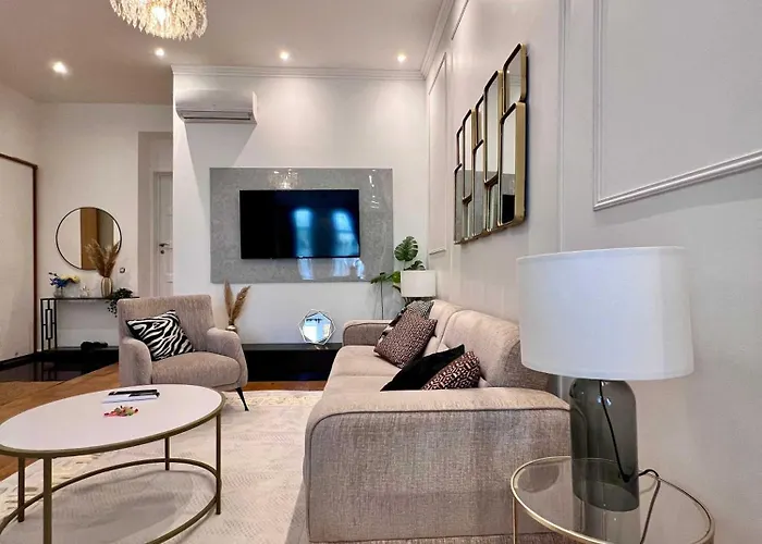 Cosy Family For Up To 9 Guests Near Midi Station Βρυξέλλες