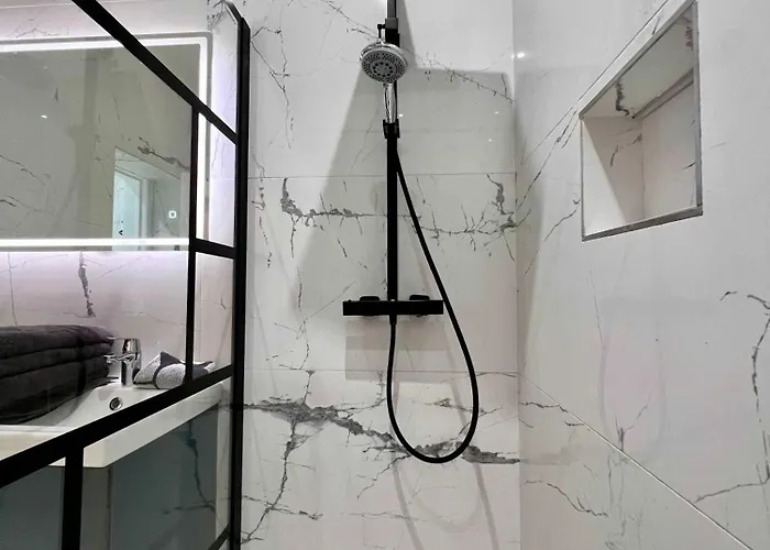 Cosy Family For Up To 9 Guests Near Midi Station * Βρυξέλλες