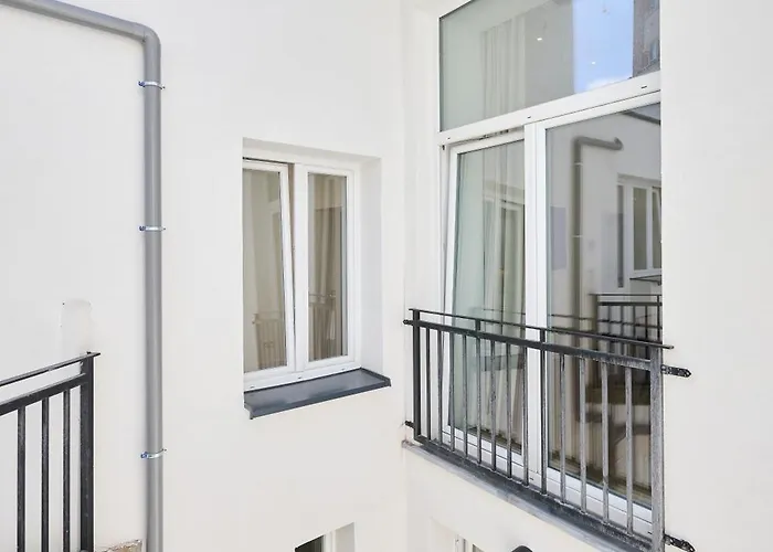 Toison D'or & Saunna 2