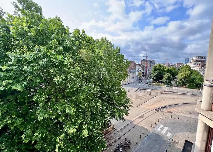 Chic Heart Of The With Balcony Appartamento
