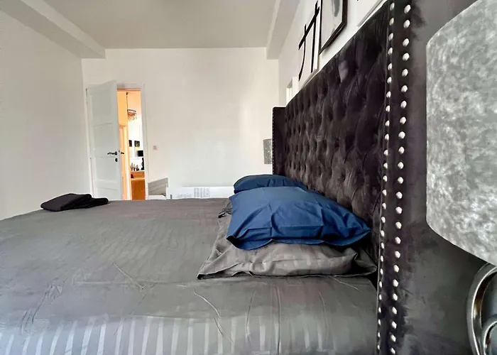 Διαμέρισμα Cosy Family For Up To 9 Guests Near Midi Station Βρυξέλλες