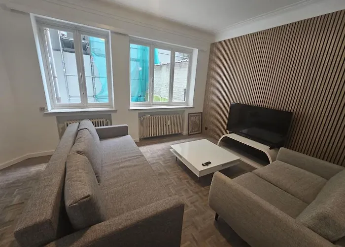 Cozy With Terrace Bruxelles