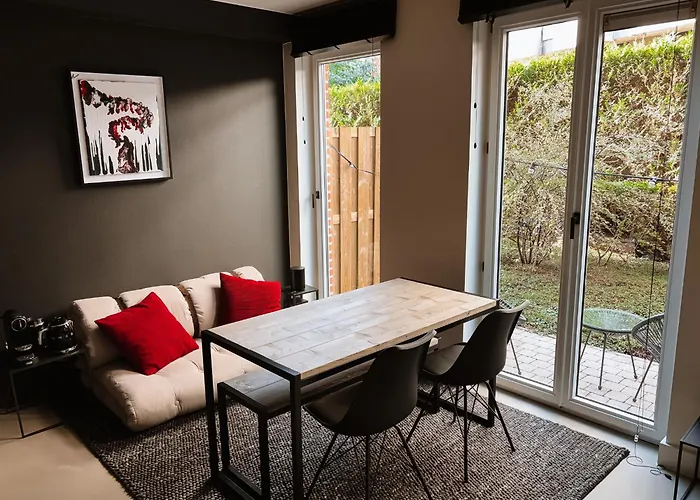 Daire La Petite Foret Brussels' Near Palais Brüksel