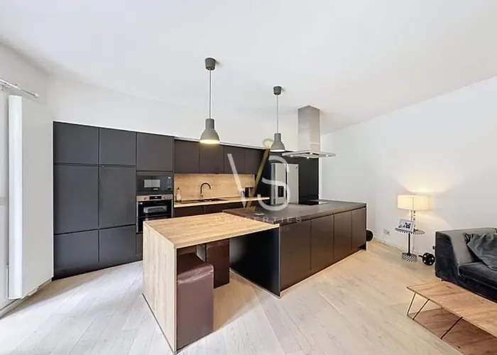 Forestier Parkside Apartman *