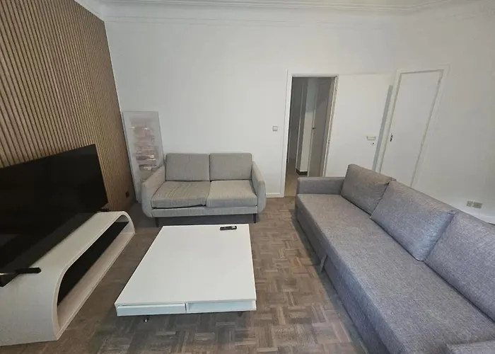 Lägenhet Cozy With Terrace