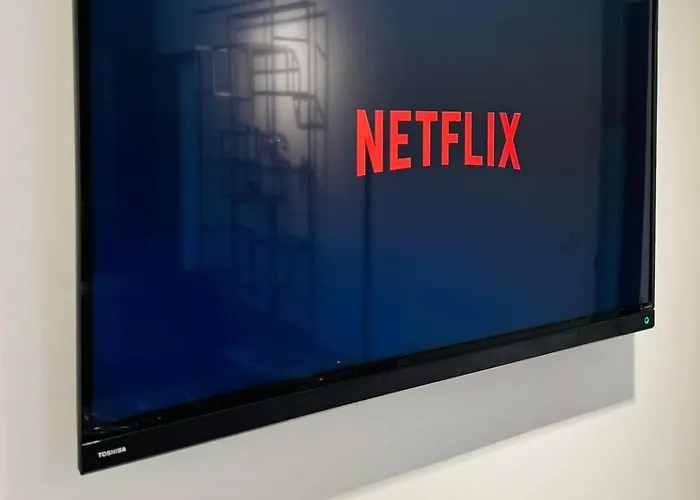 Charming 1 Bedroom With Terrace Apartment *