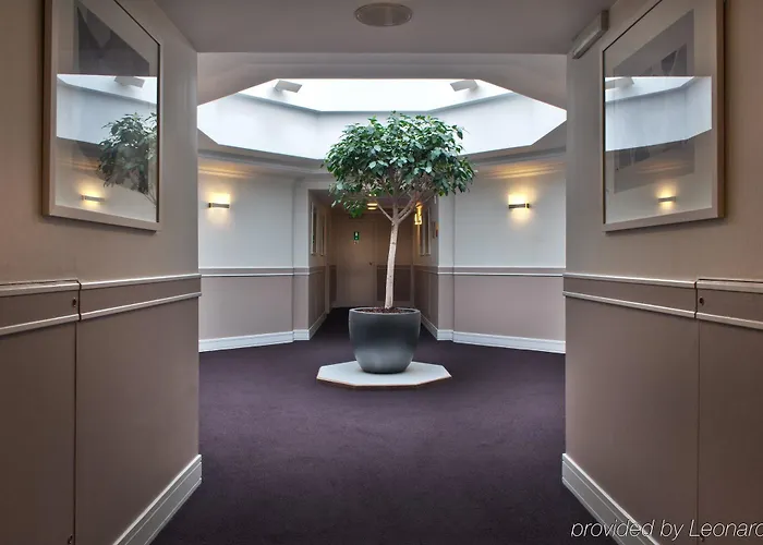 Nh Carrefour De L'europe 4*