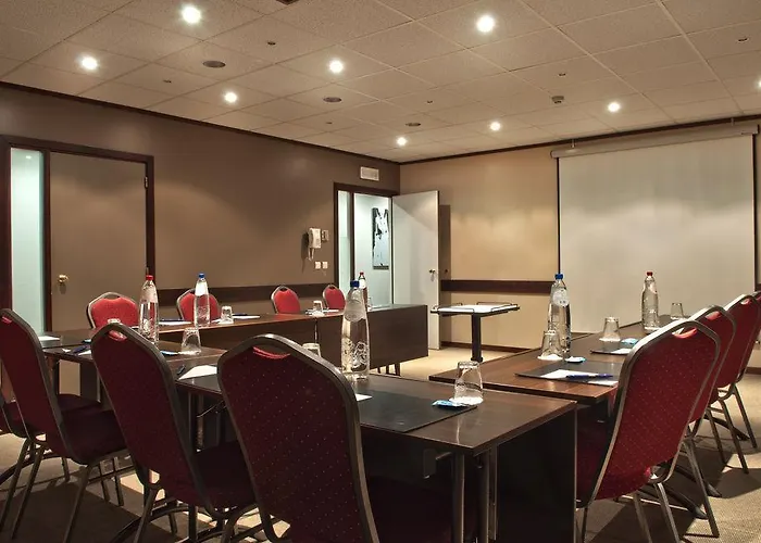 Nh Carrefour De L'europe