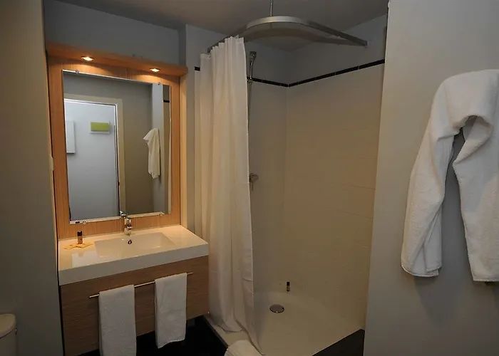 Adagio Access Europe 2*