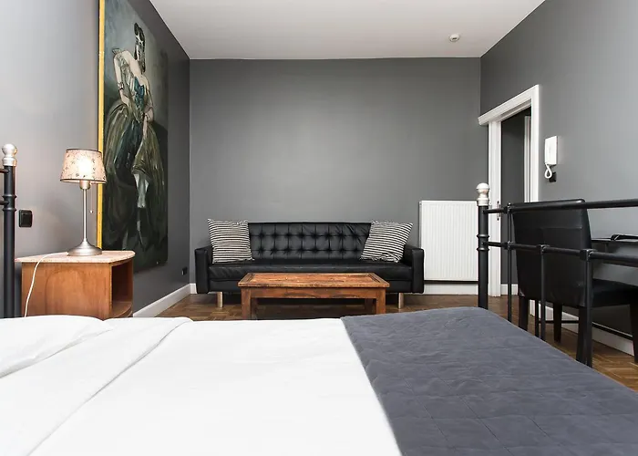 B&B La Casa Bxl Guest house 3*