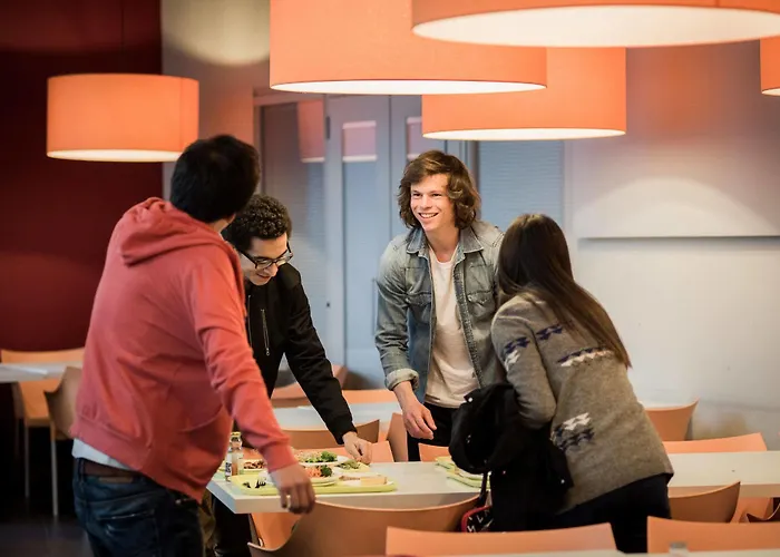 Hi Brussels Jacques Brel Hostel Brussels