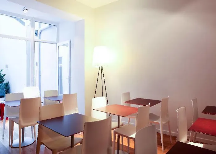 Szálloda Theater 2*