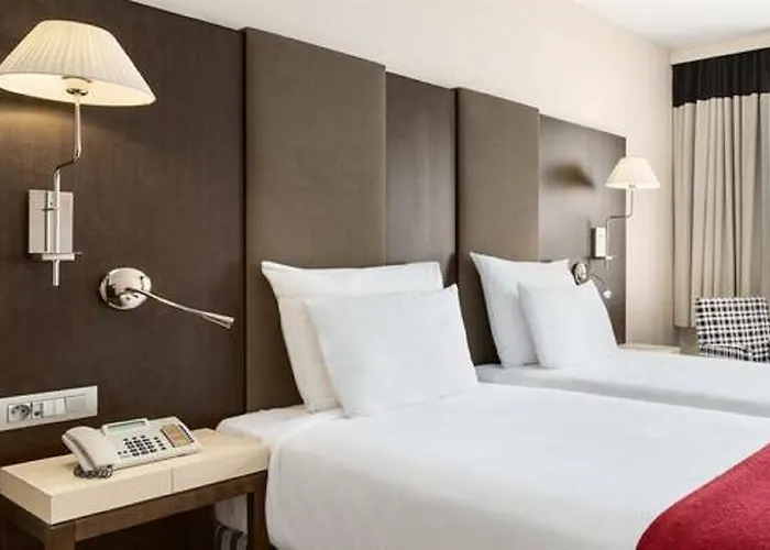 Nh Grand Place Arenberg Hotel 4*
