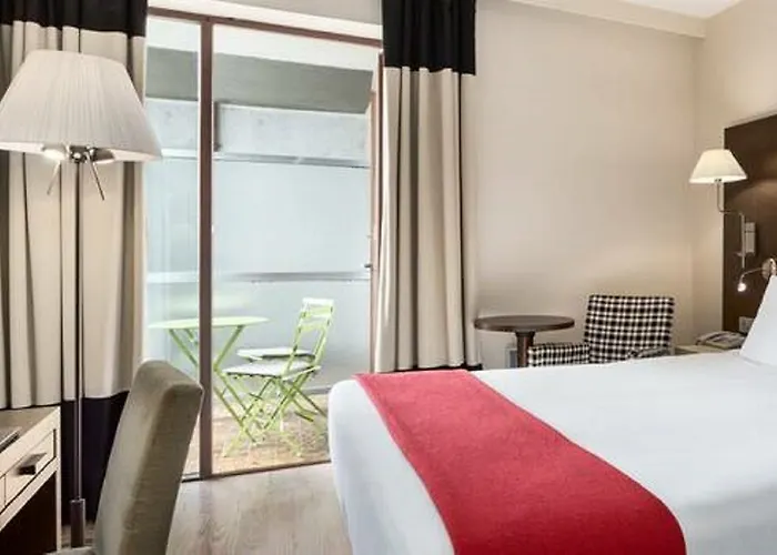 Nh Grand Place Arenberg Hotel 4*