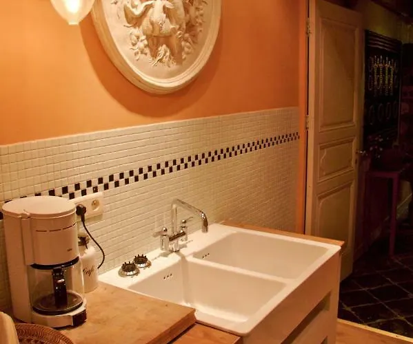 Rempart Pansiyon Brüksel