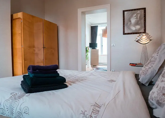 Place Jourdan 3* Brussels