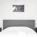 Flats Apartman 4*